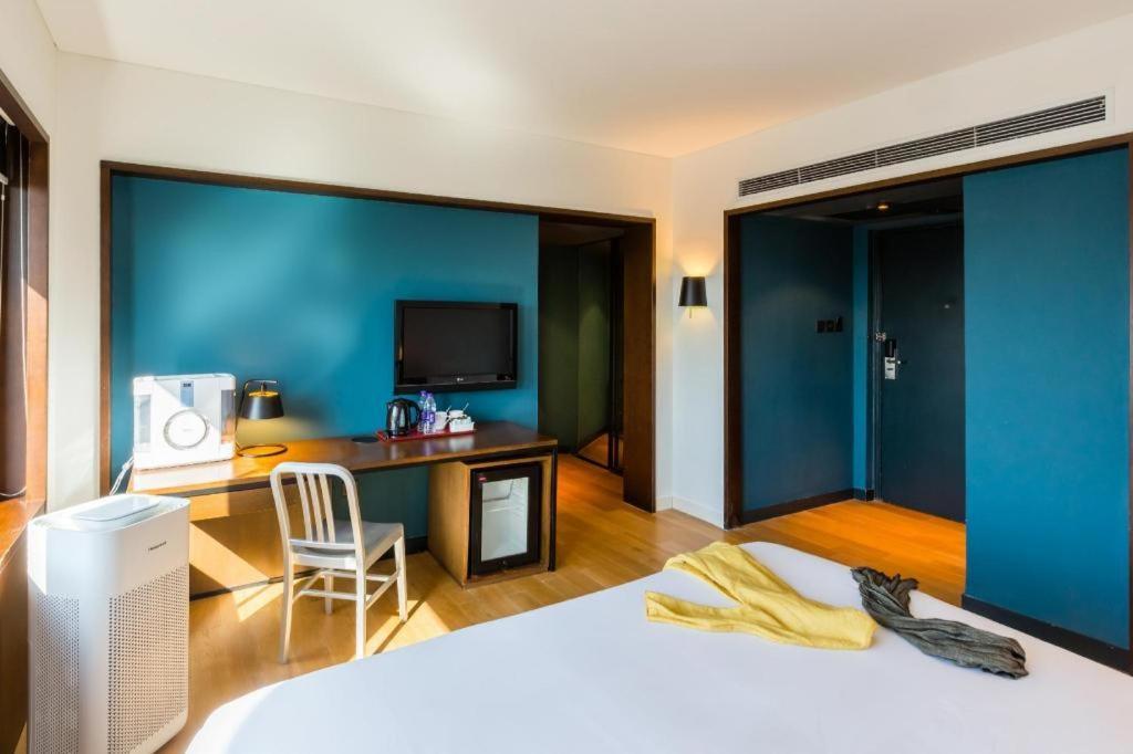New World Center Tongpai 4* Beijing